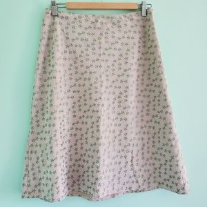 B. Moss Skirt Size 6